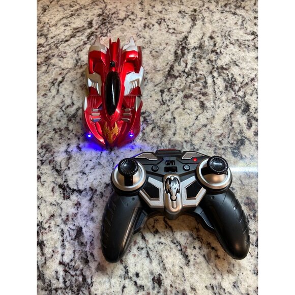 Remote Control Wall Climbing Car Set With Dual Controllers USB Charger Red Blue - Picture 2 of 7